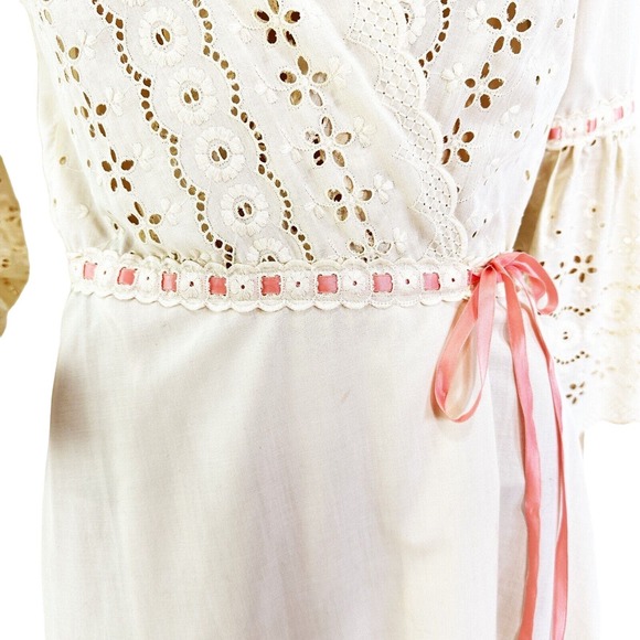 Vintage Ivory Cotton Eyelet Lace Cottagecore Peasant Dress Boho Hippie 60s 70's - Picture 15 of 16